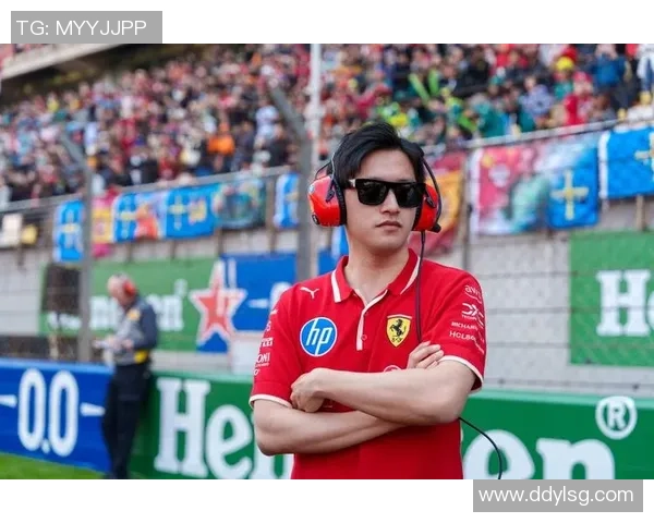 F1车手携足球巨星激情飙车：极速赛道上的足球对决之夜