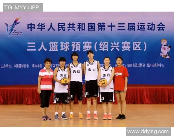 全球足球巨星传奇风采解析:顶级球员背后的故事与成就 全球足球巨星传奇风采解析:顶级球员背后的故事与成就