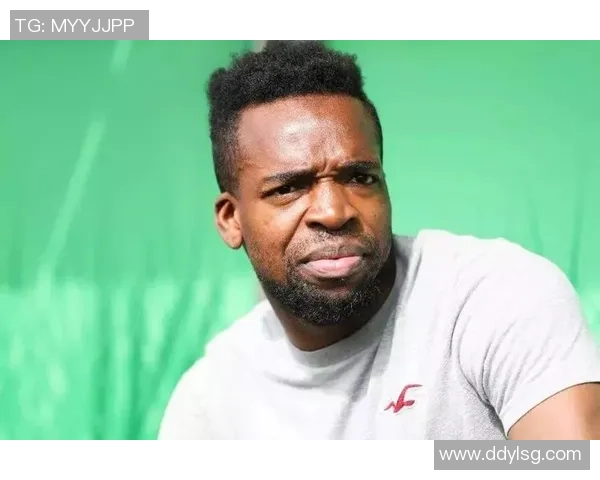 汶川地震后足球明星积极捐款助力灾后重建与救援行动