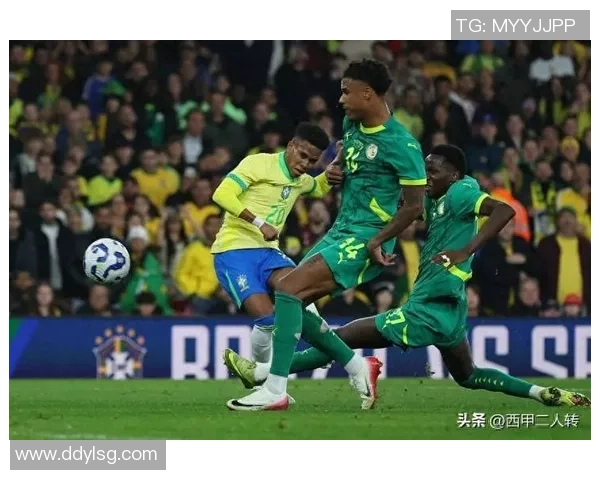 足球天才扣技再现赛场 引领新时代球员突破与挑战